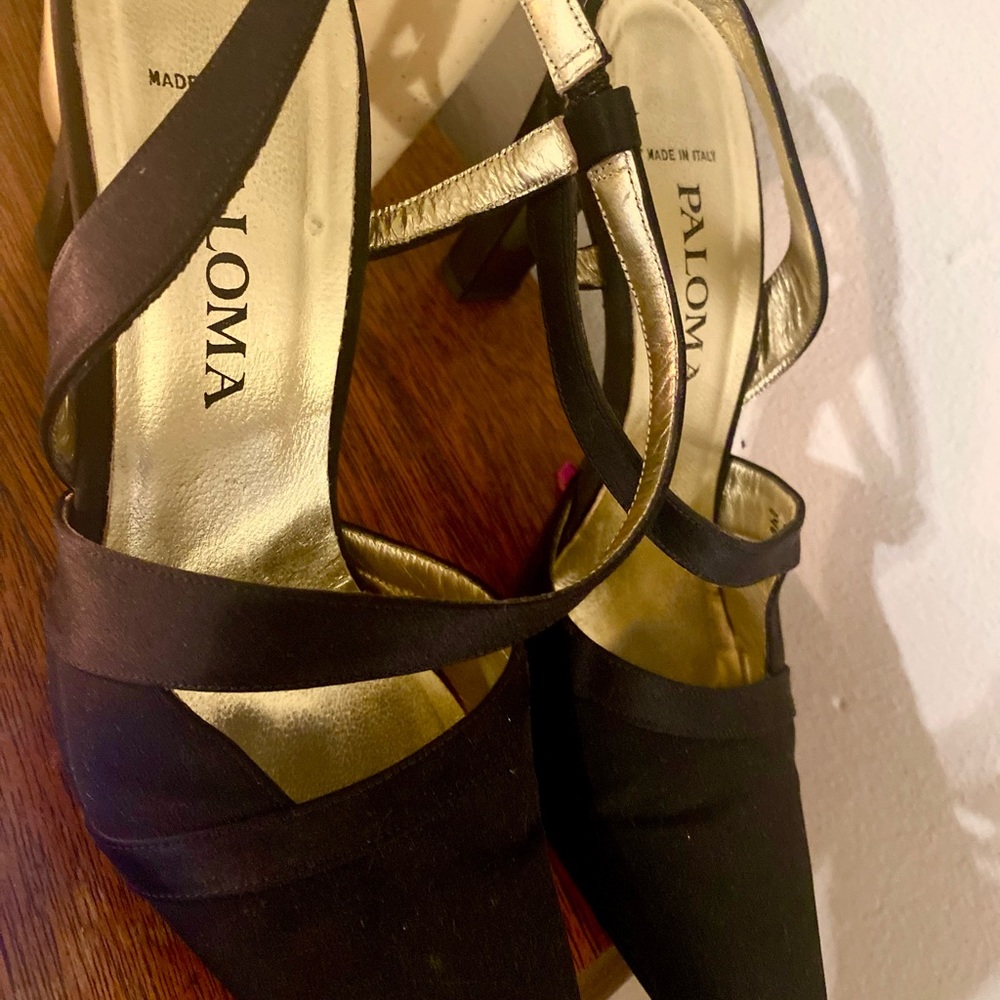 Paloma black heels like new